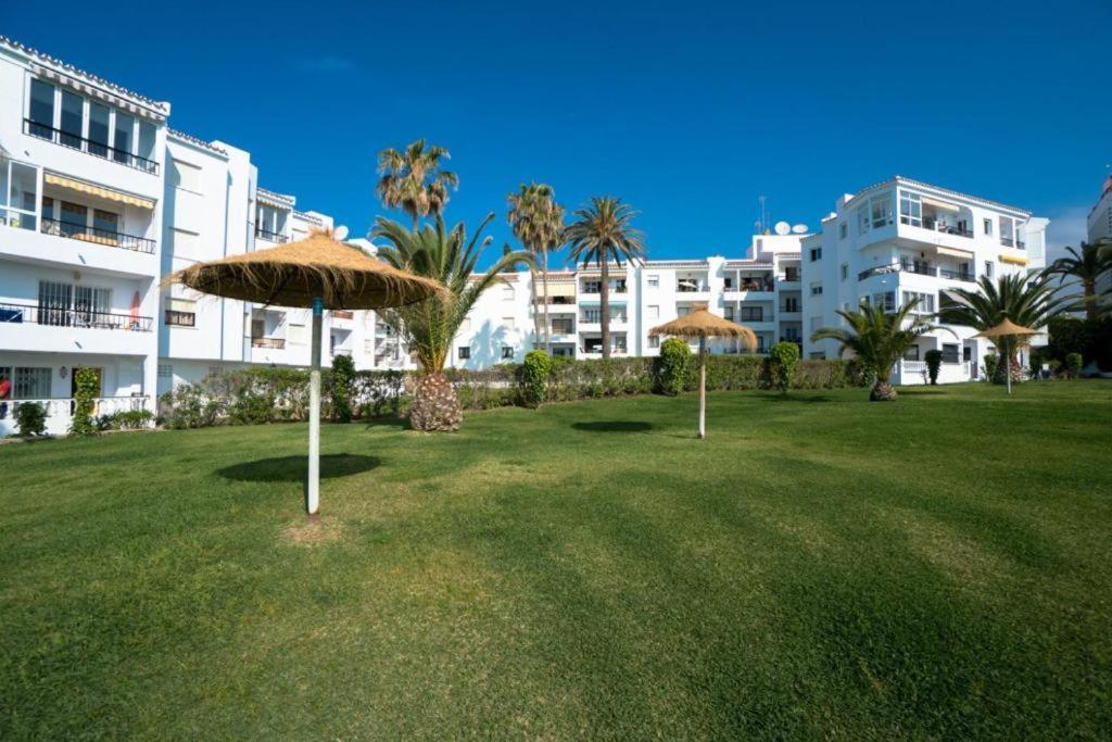 Palmeras 9 Menyber Nerja Zewnętrze zdjęcie