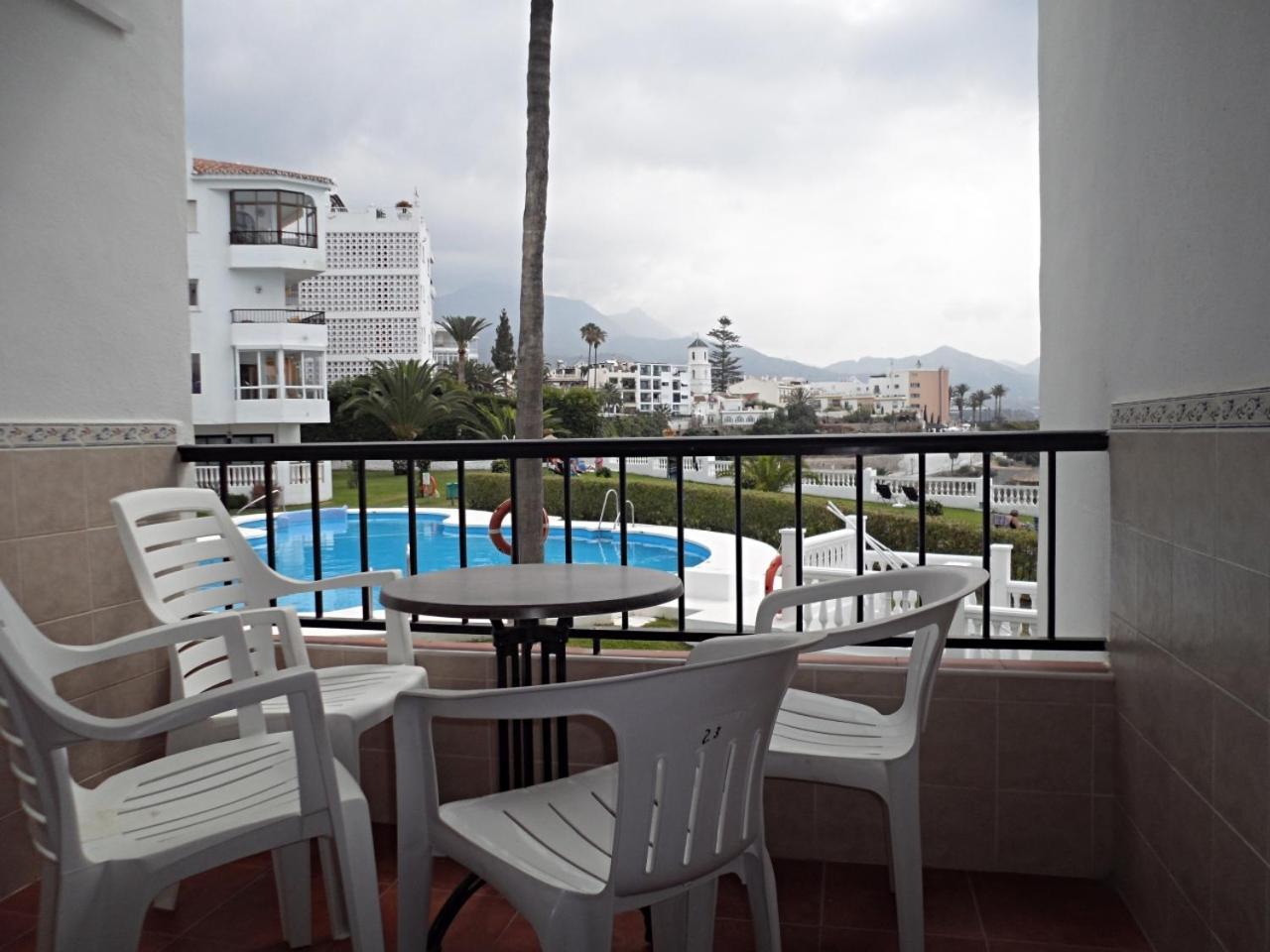 Palmeras 9 Menyber Nerja Zewnętrze zdjęcie
