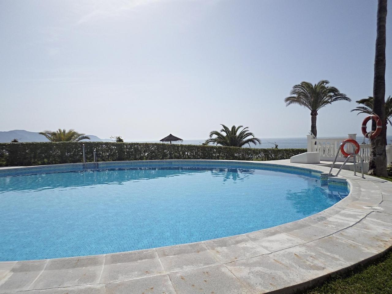 Palmeras 9 Menyber Nerja Zewnętrze zdjęcie